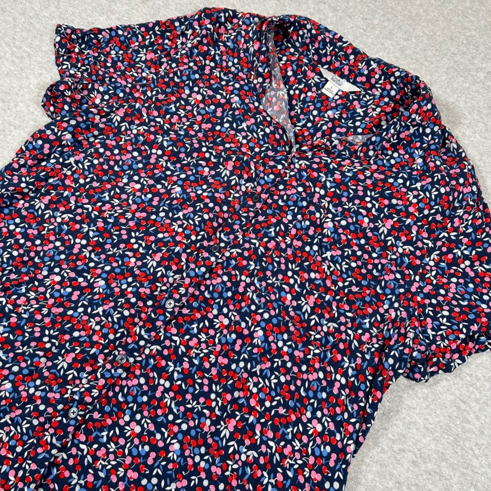 Croft & Barrow Button Up Womens Large Blue Cherries‎ Comfortable Short Sleeve